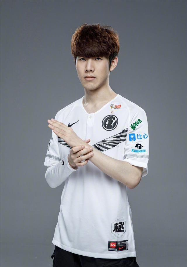 Fever Case Skins 现已在 Steam 市场上出售